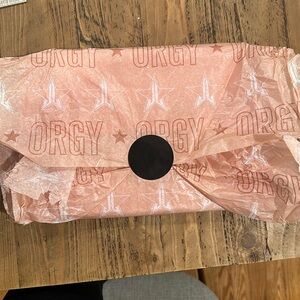 Jeffree Star Orgy Pallette